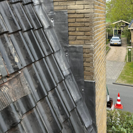 Loodwerk aanbrengen tegen lekkage 